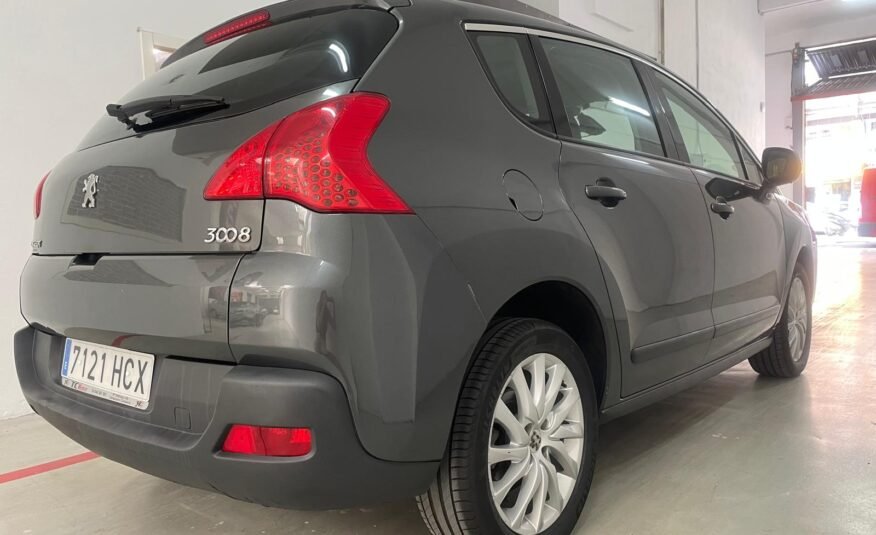 PEUGEOT 3008 1.6HDI