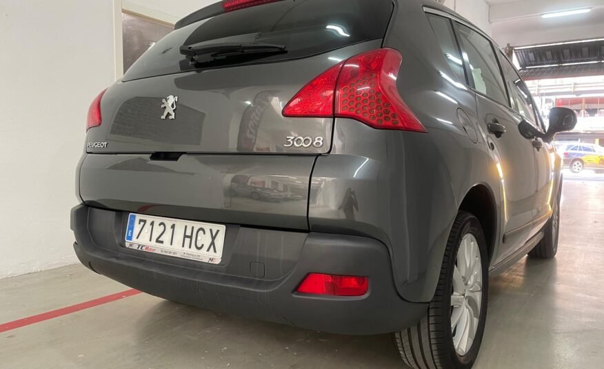 PEUGEOT 3008 1.6HDI