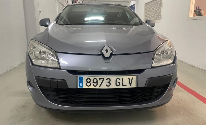 RENAULT MEGANE HATCHBACK 1.6