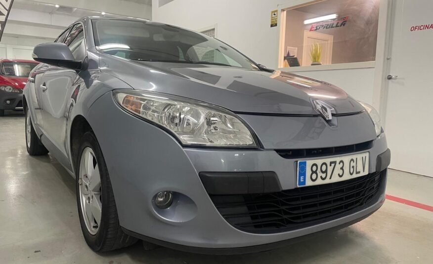 RENAULT MEGANE HATCHBACK 1.6