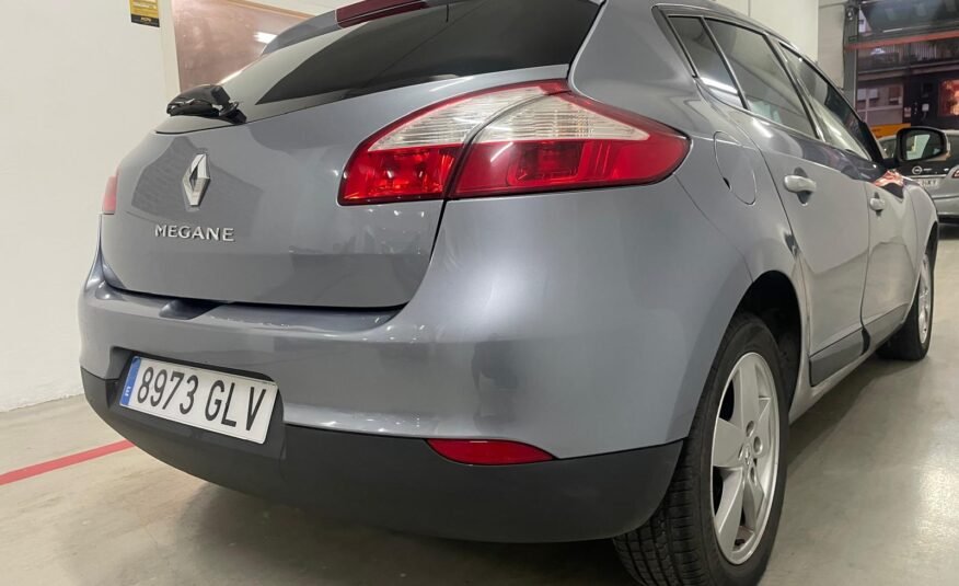 RENAULT MEGANE HATCHBACK 1.6