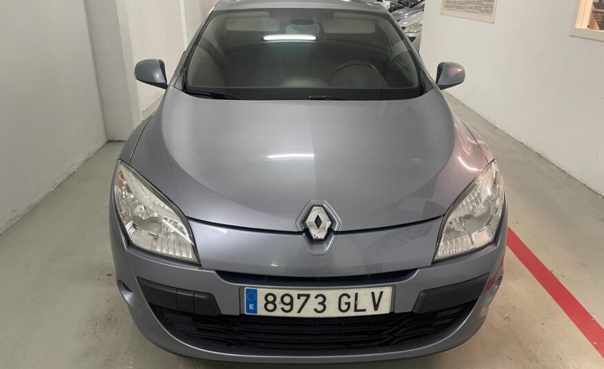 RENAULT MEGANE HATCHBACK 1.6