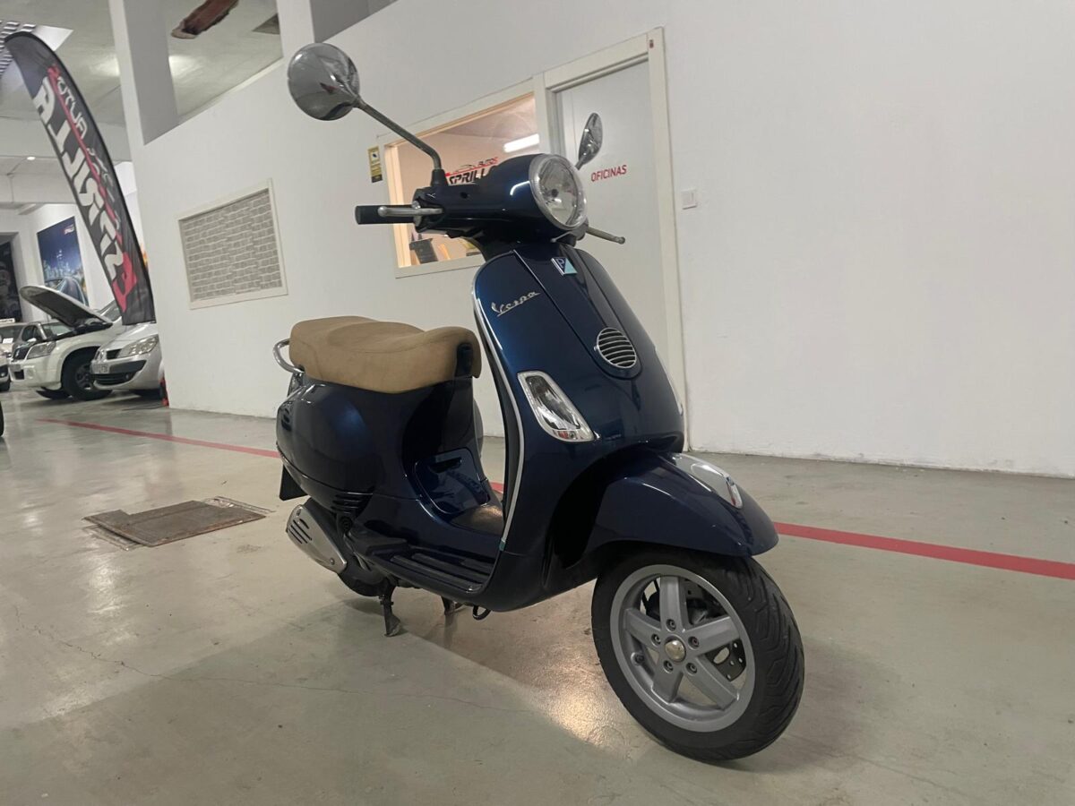 PIAGGIO VESPA LX 125