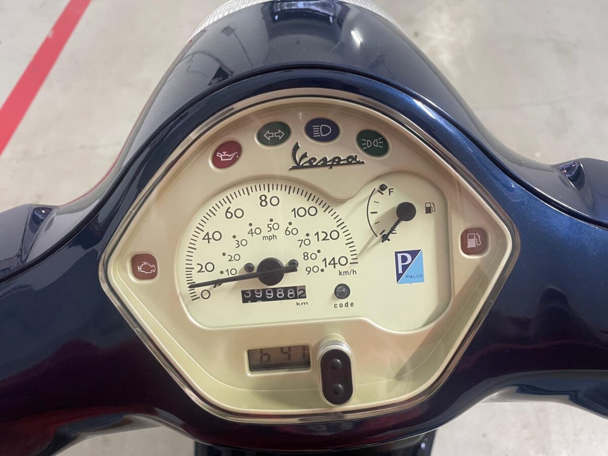 PIAGGIO VESPA LX 125