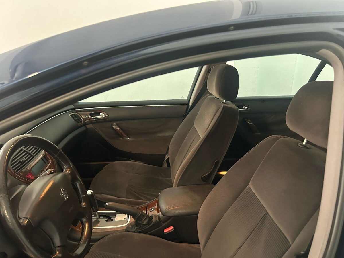 PEUGEOT 607 2.2HDi