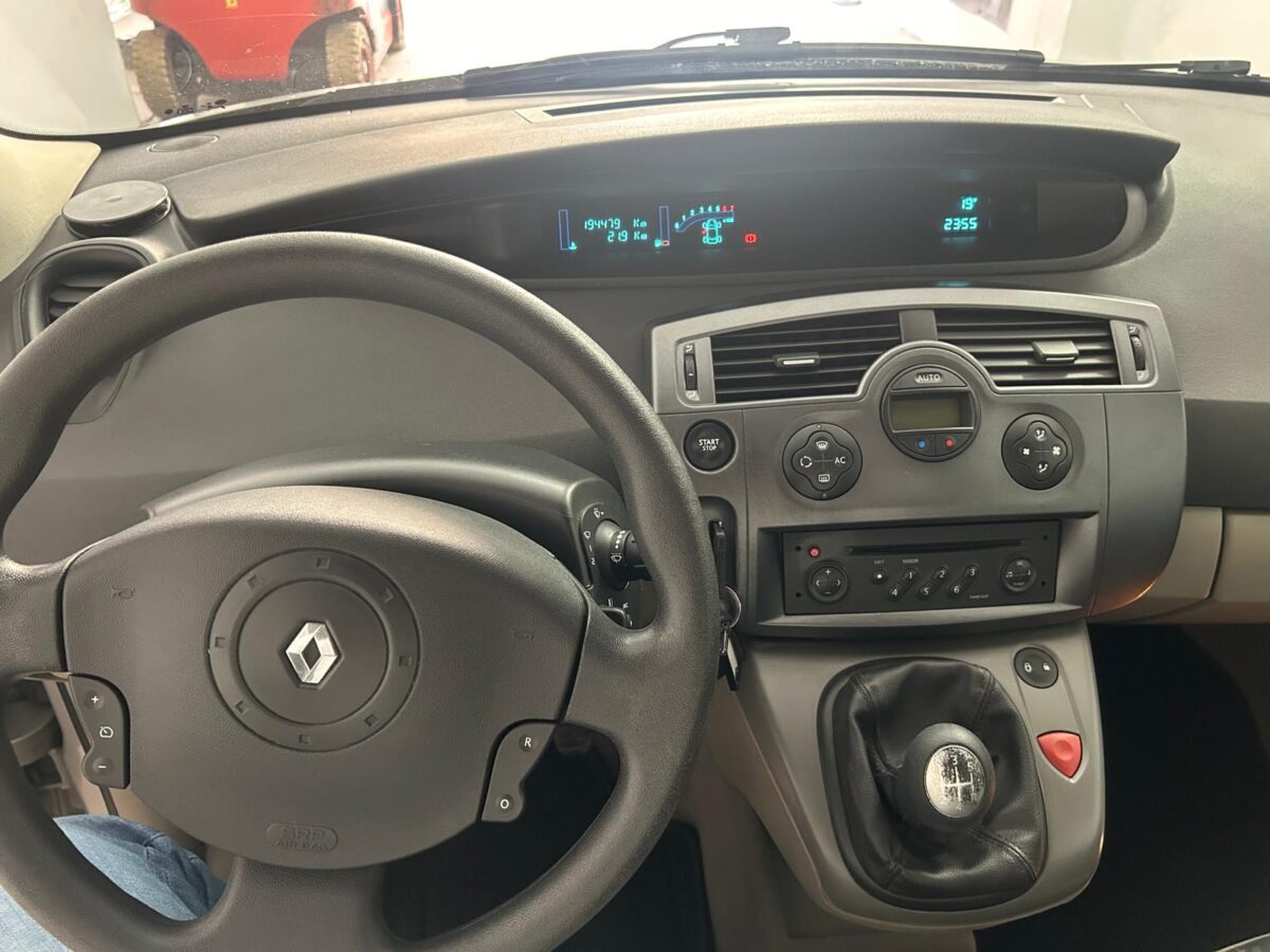 RENAULT SCENIC 1.6