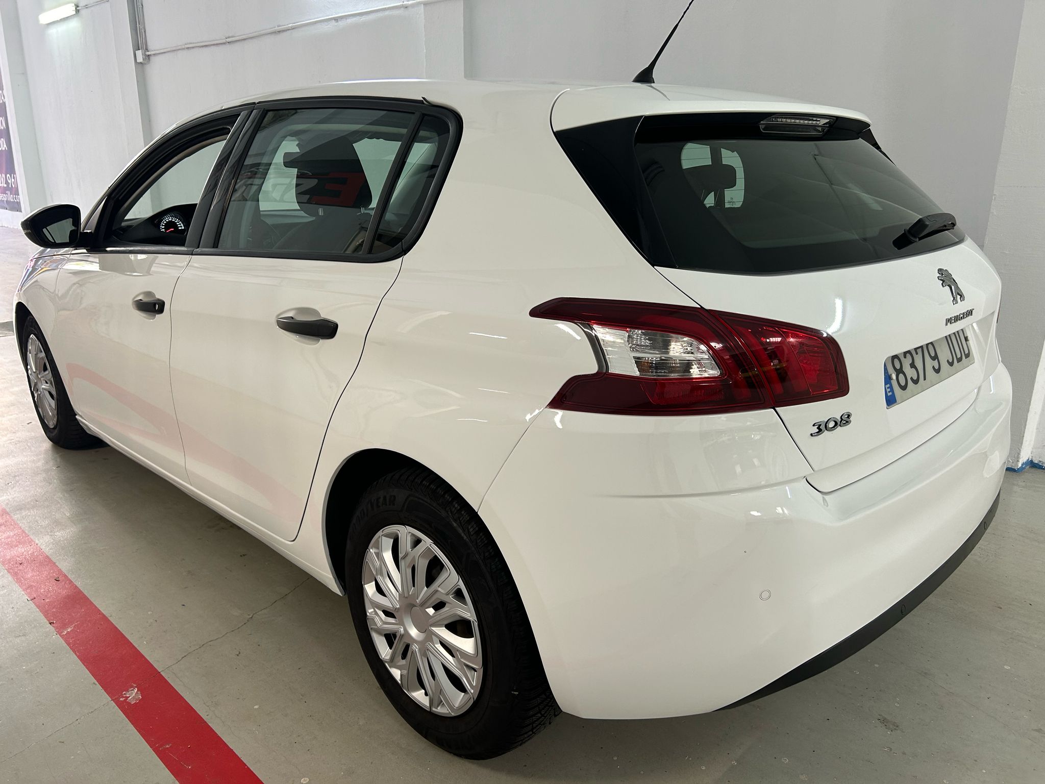 PEUGEOT 308 1.6HDI