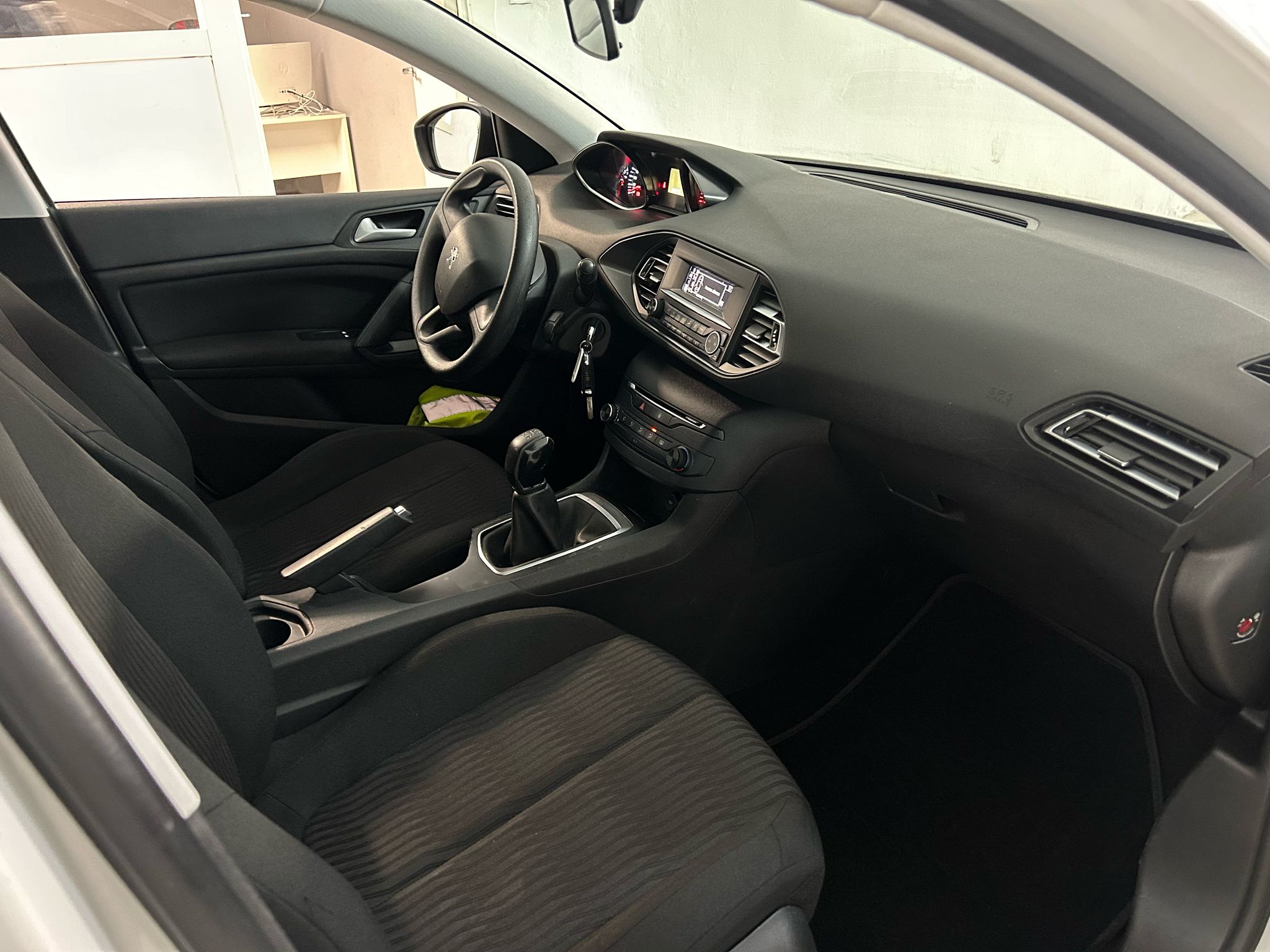 PEUGEOT 308 1.6HDI