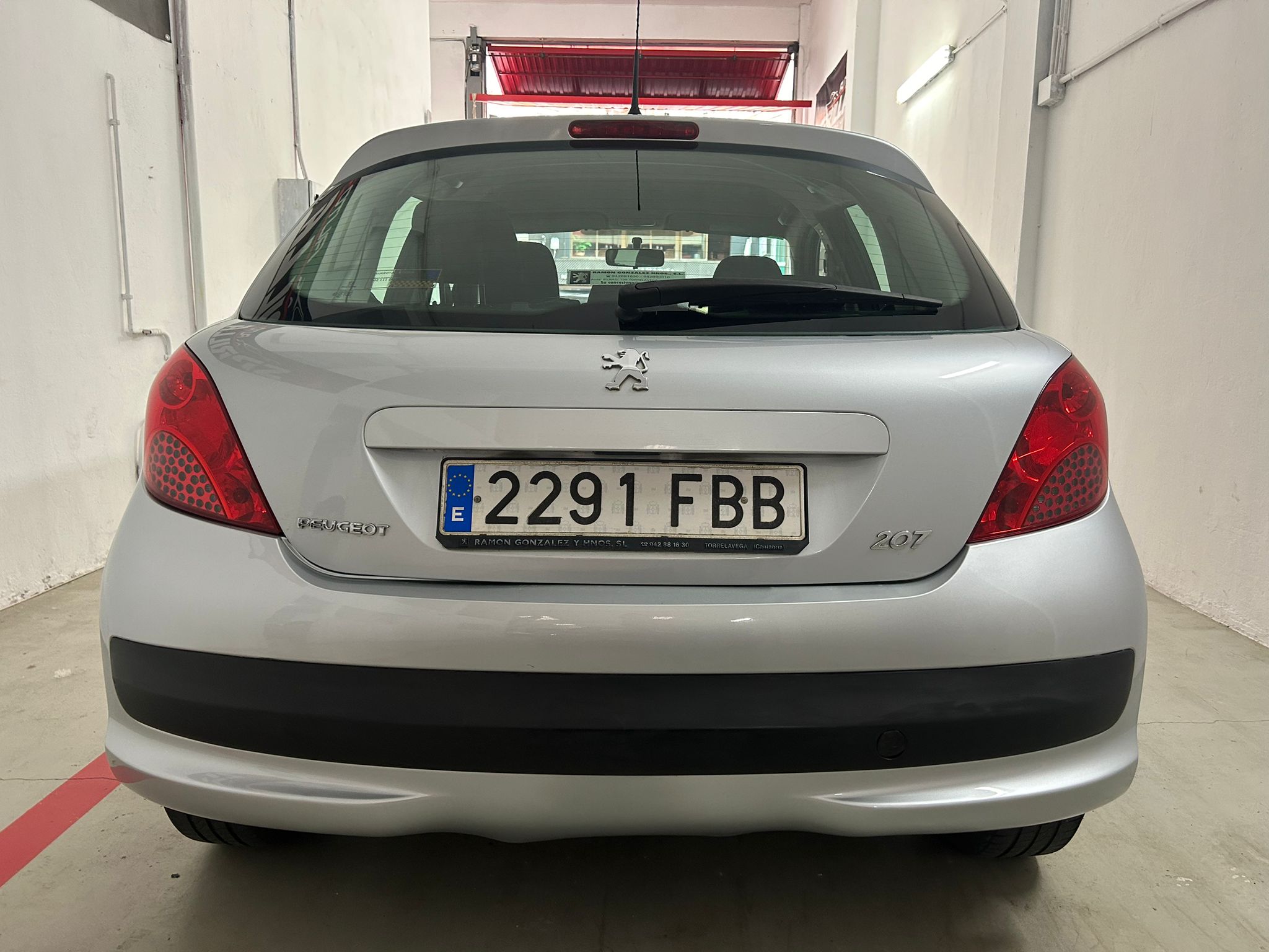 PEUGEOT 207 1.4