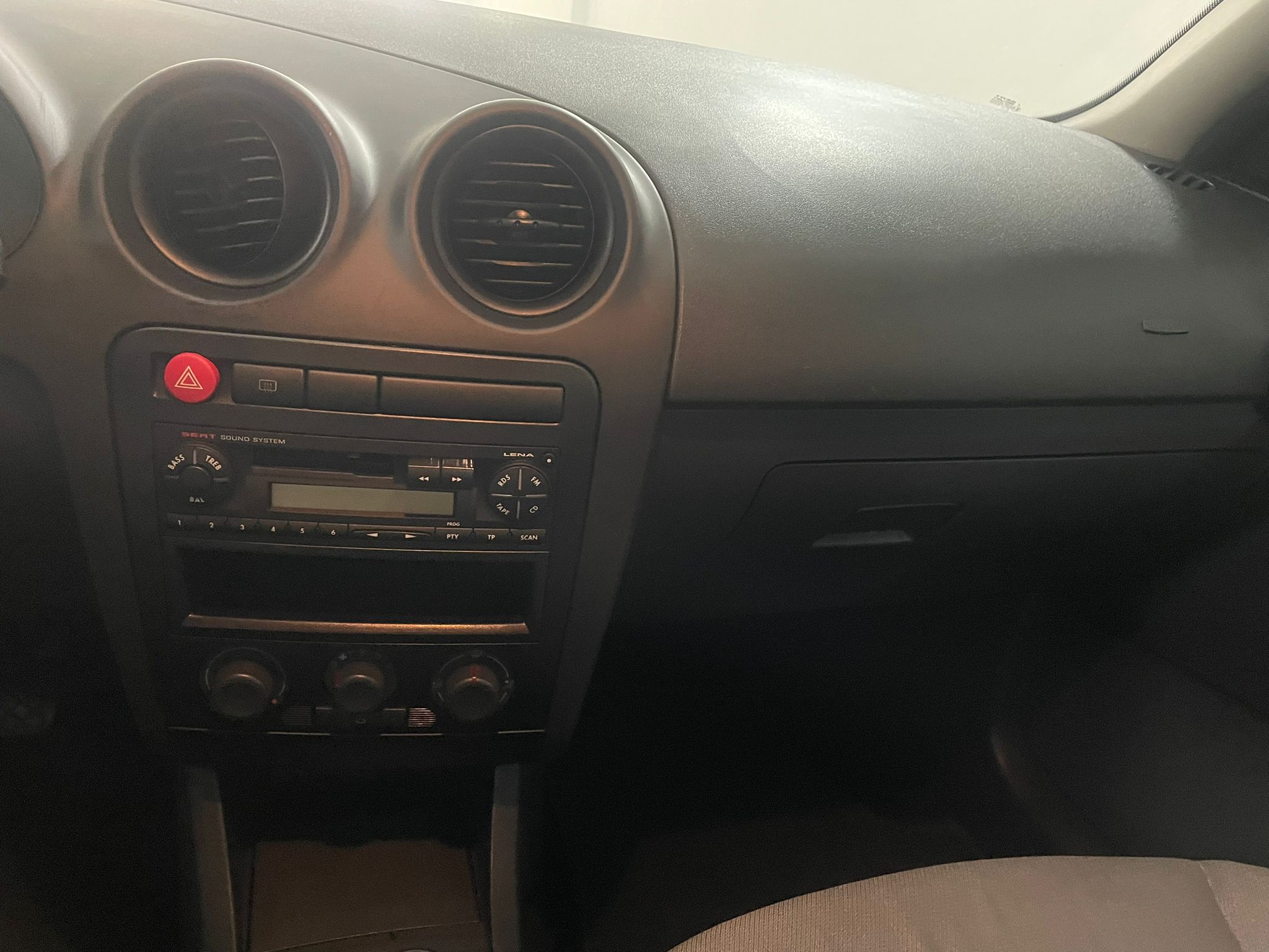 SEAT IBIZA 1.4