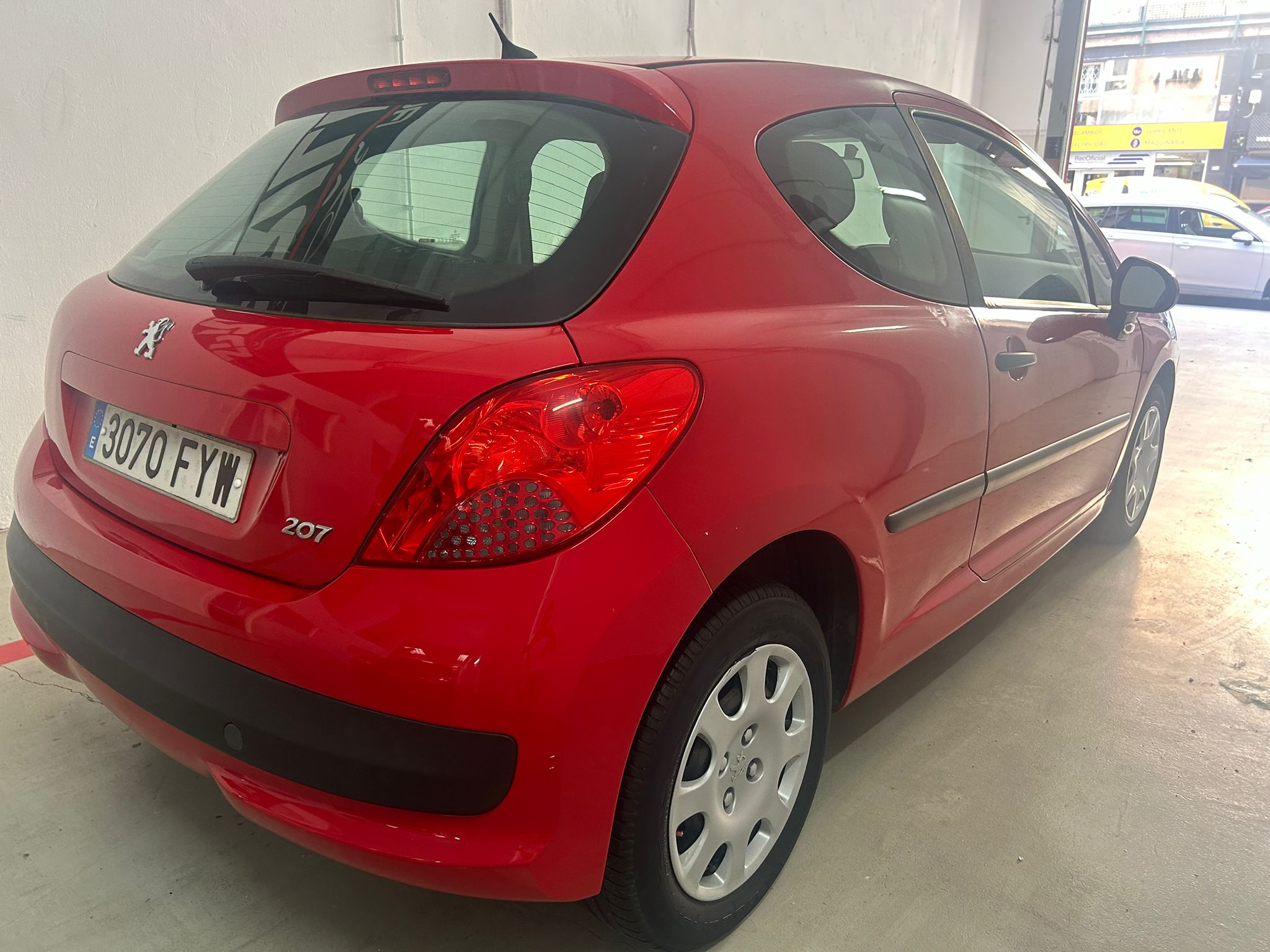 PEUGEOT 207 1.4