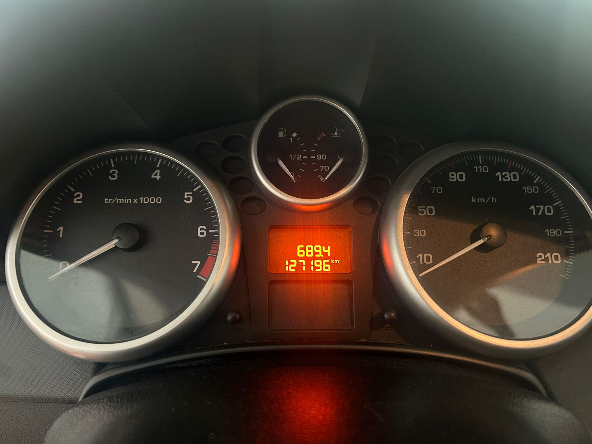 PEUGEOT 207 1.4