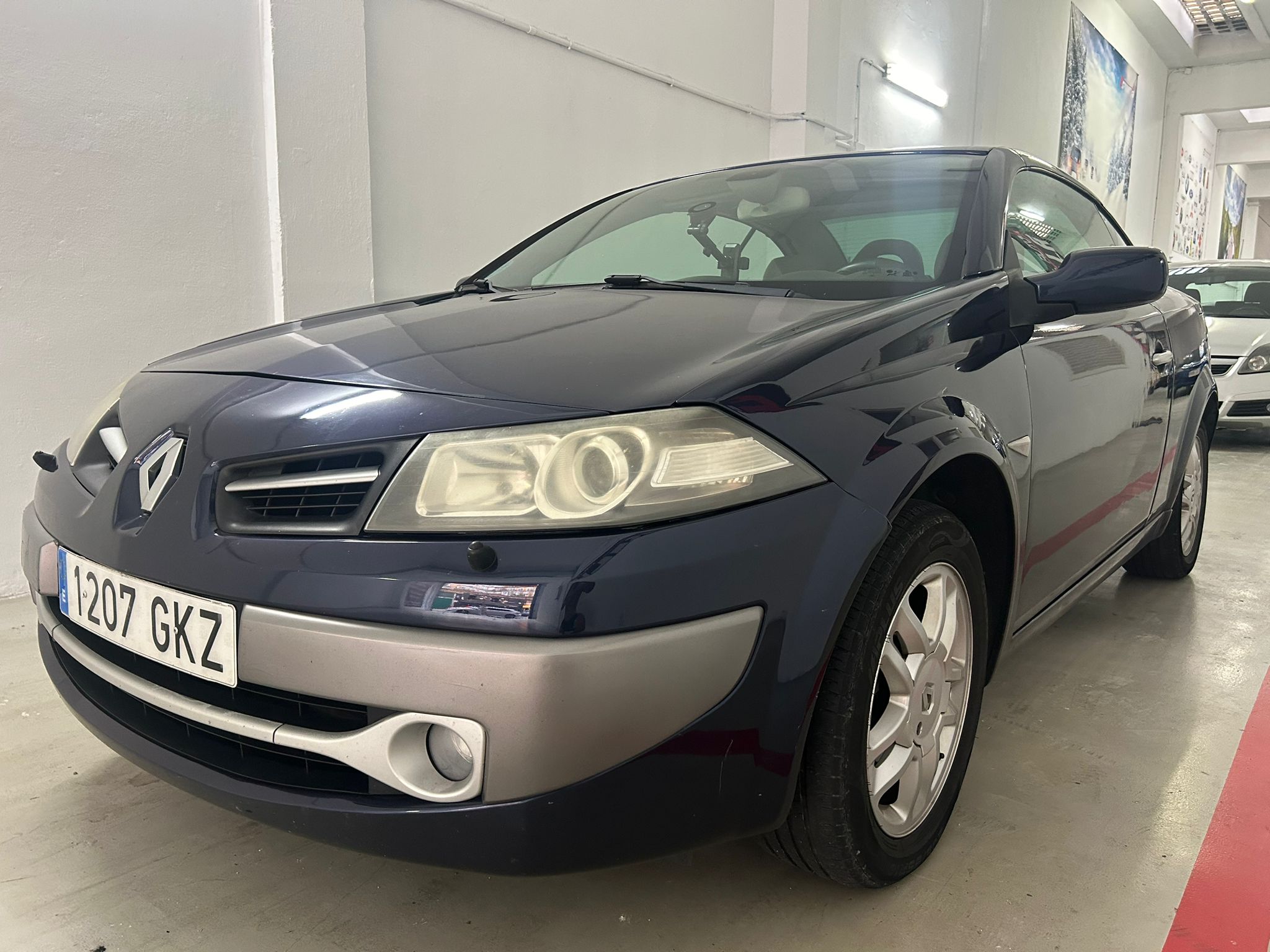 RENAULT Megane 2.0 