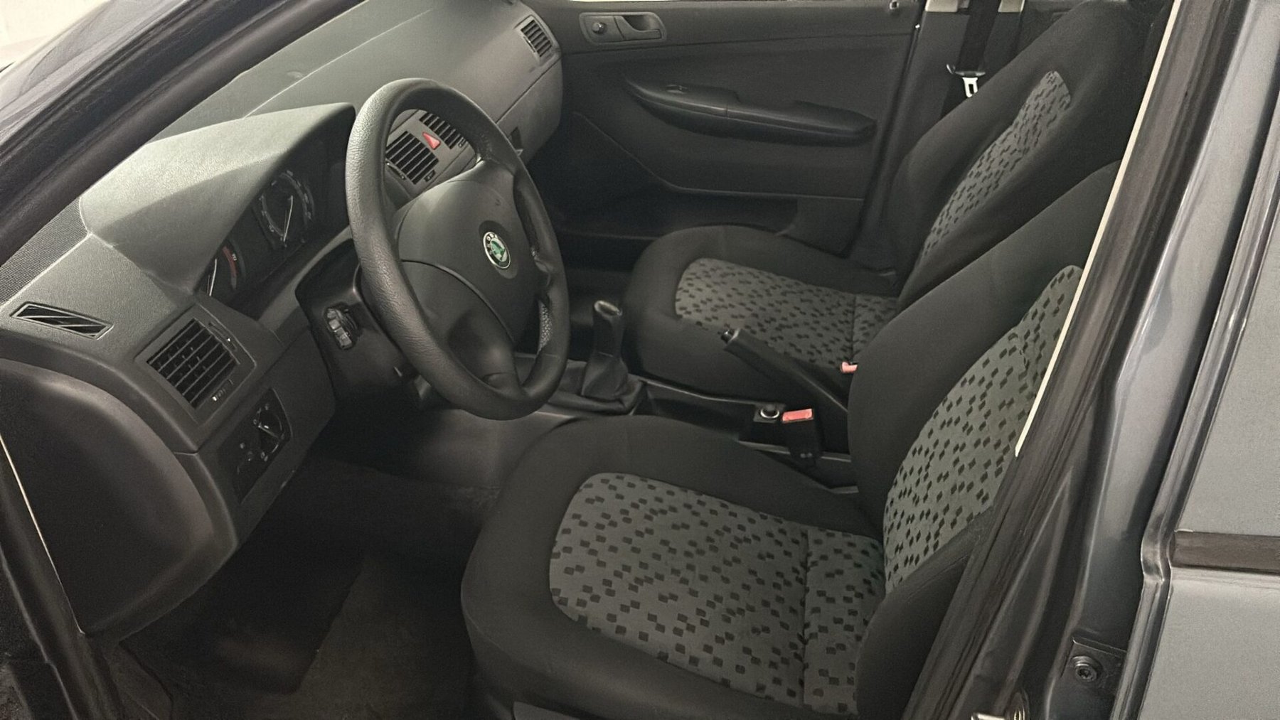 SKODA FABIA 1.2